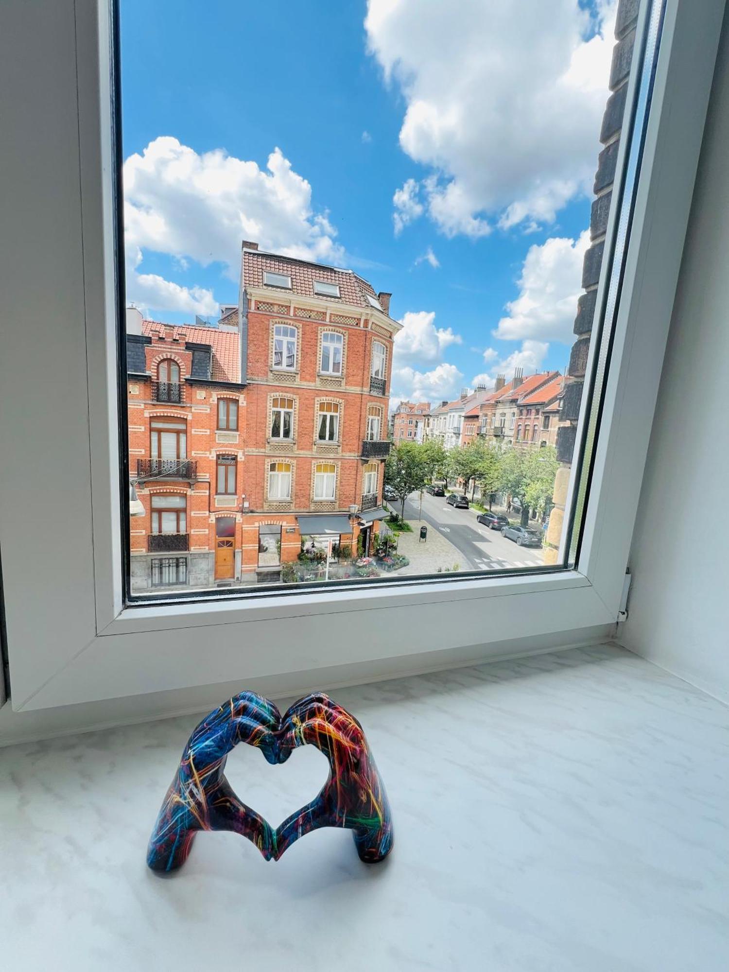 Renove Et Radieux A Bruxelles Екстер'єр фото